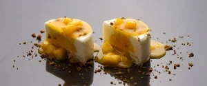 Panna Cotta de Níspero, durazno y mango